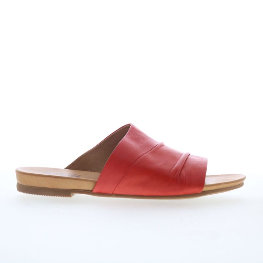 Miz Mooz Womens Aria Red Shoes (NWT)